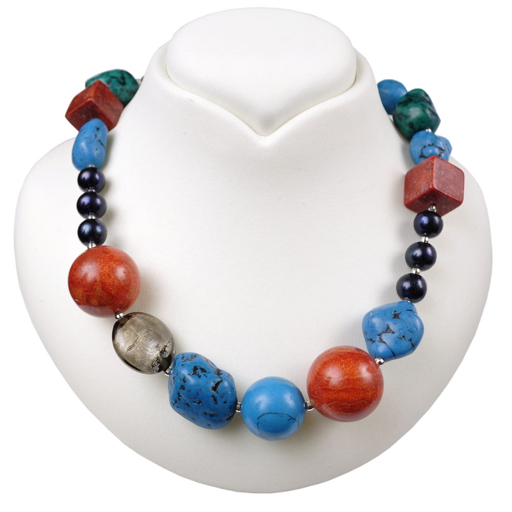 Stříbrný Náhrdelník Z Korálových Kuliček A Keramiky