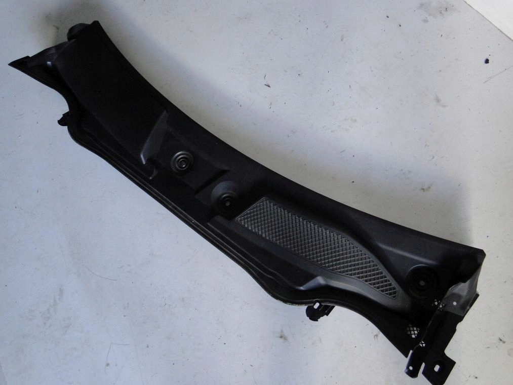 MERCEDES GLA X156 156 PODSZYBIE A1768300013 Producent części Mercedes-Benz OE