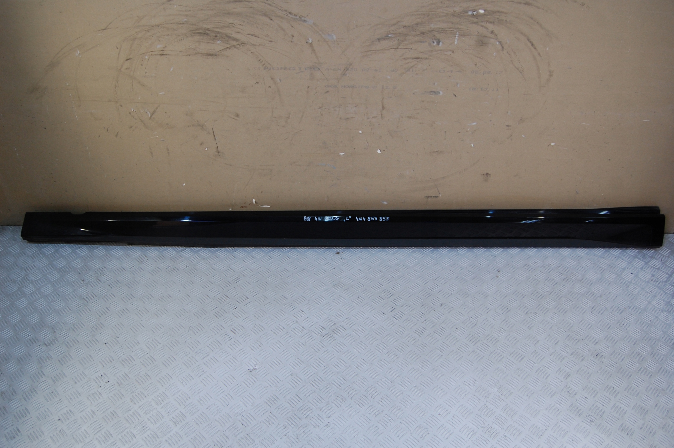 cap threshold threshold left AUDI A8 D5 4N
