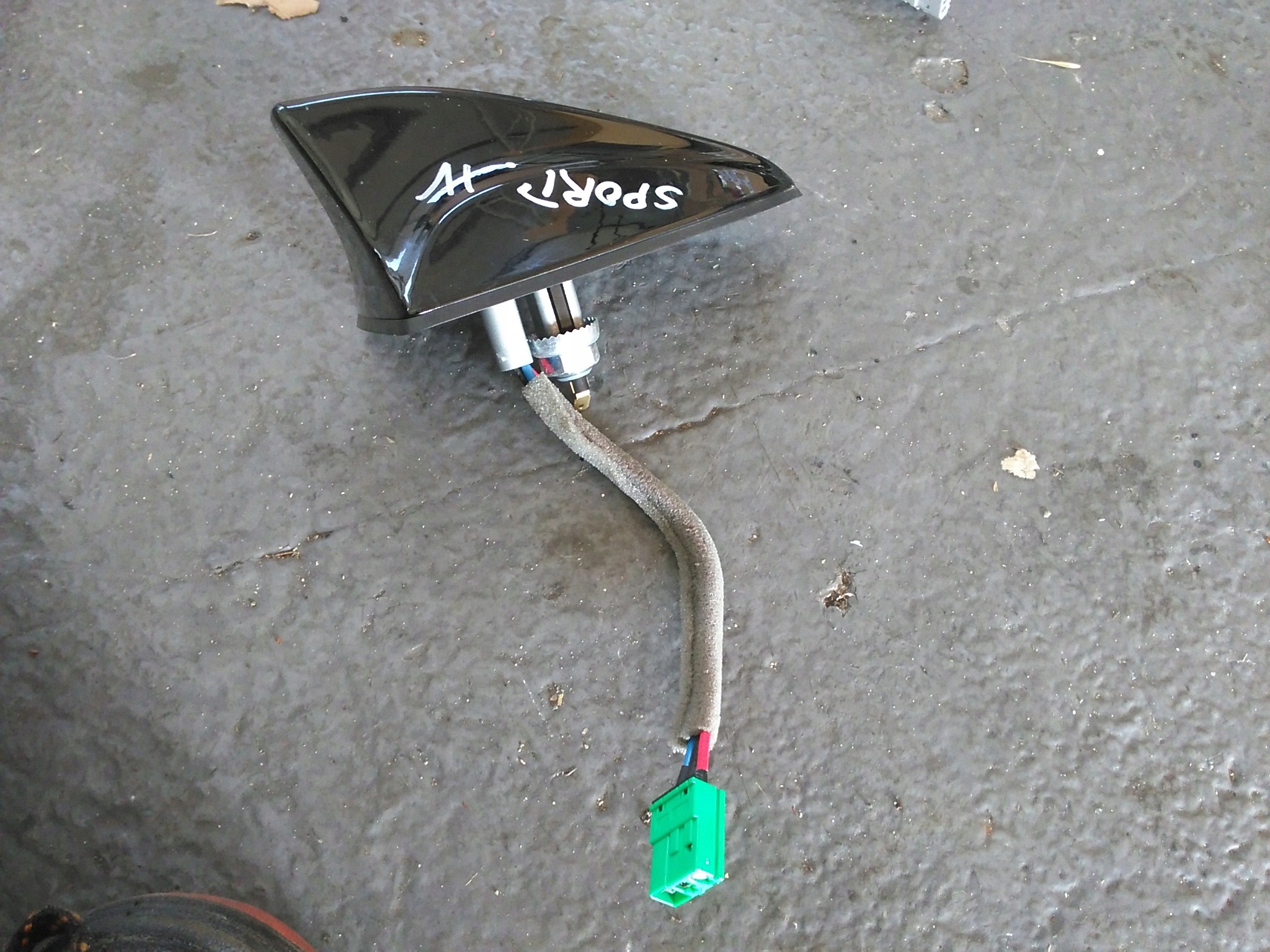 KIA SPORTAGE IV 2018-LIFT АНТЕНА НА ДАХ АКУЛА