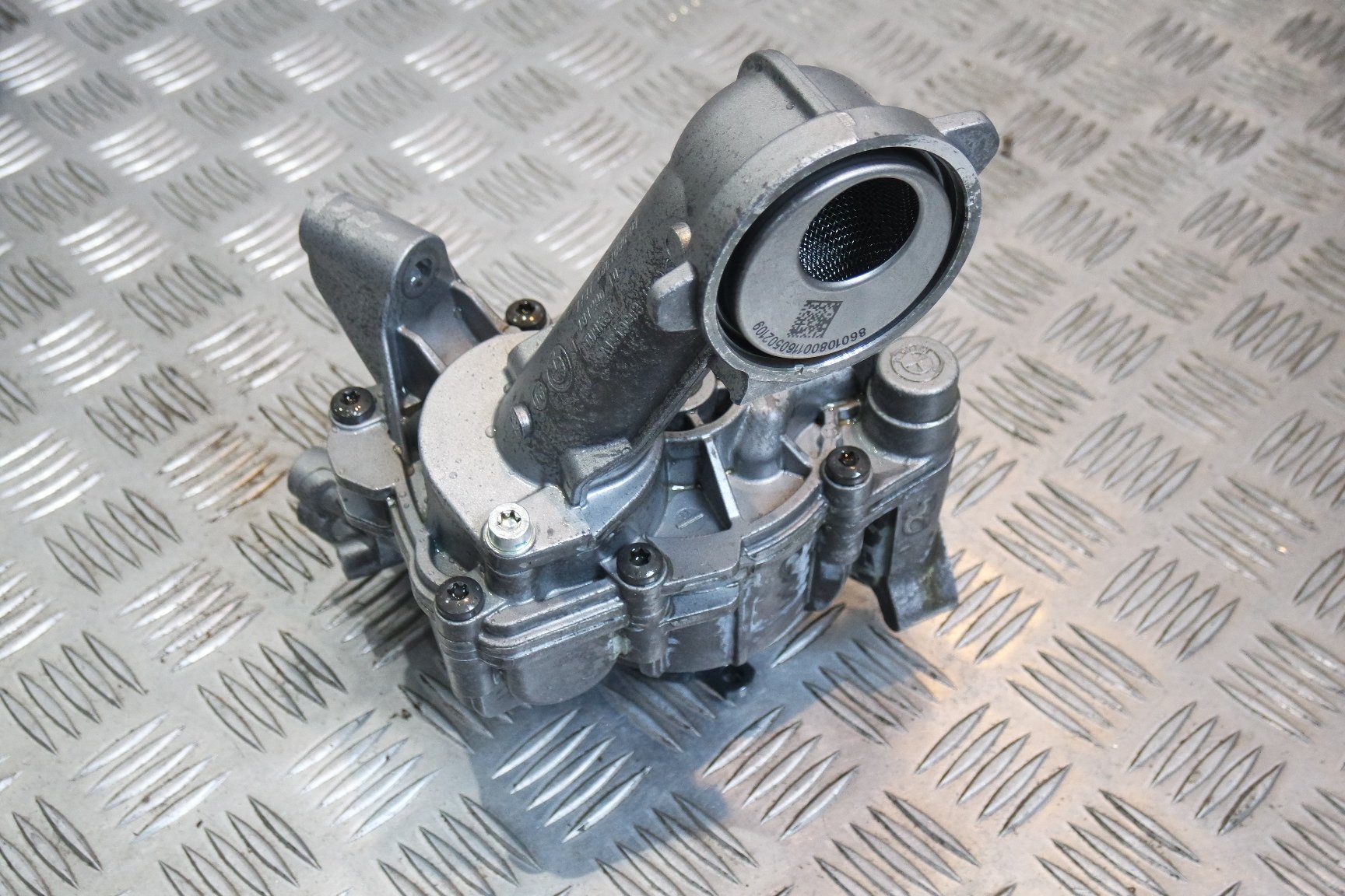 НАСОС МАСЛА МАСЛЯНИЙ BMW G11 750 N63b44c 8601072