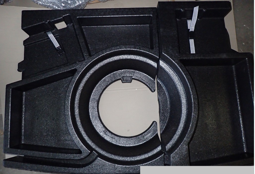 DW E GOLF 7 ПІНОПОЛІСТИРОЛ БАГАЖНИКА 5QE858857A