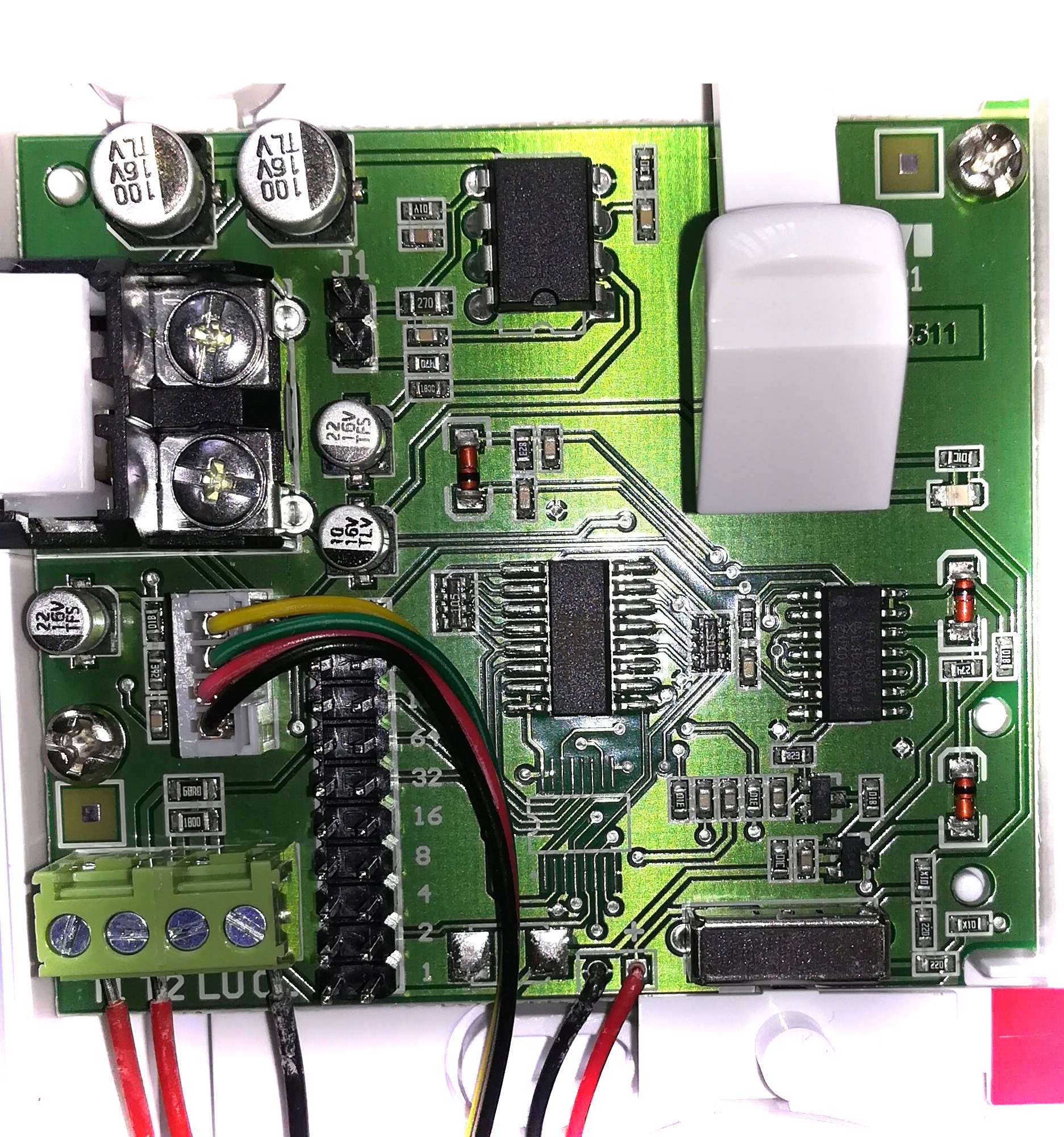 DOMOFON UNIFON CYFROWY SŁUCHAWKA URMET 1140/622 Typ domofonu Przewodowy
