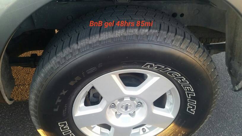 Poorboy World Bold N Bright Gel for semi-matt tires