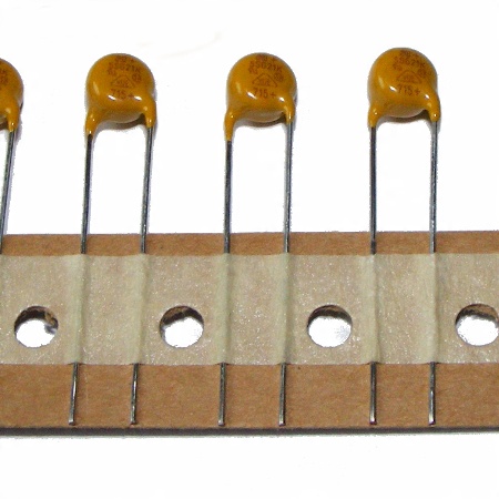 

Warystor 05S621 620V 385Vac 505Vdc x5