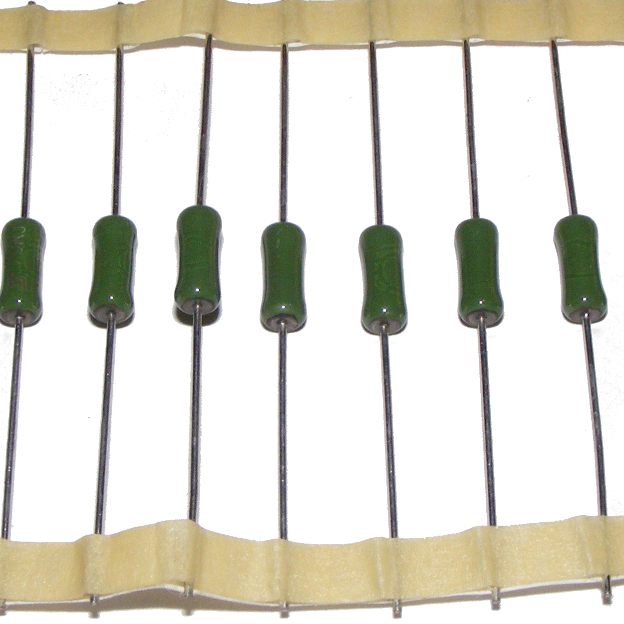 

Rezystor opornik 3W 5% 75R 75ohm Sfernice x3