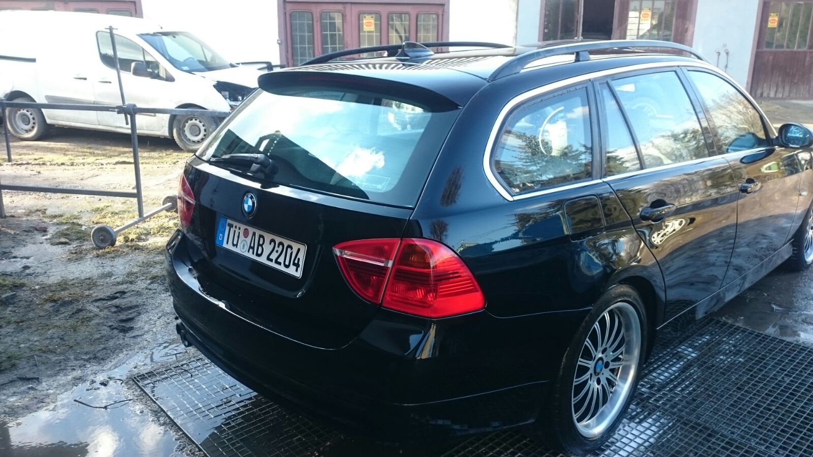 BMW e90 3.0D z Niemiec 7242242054 oficjalne archiwum