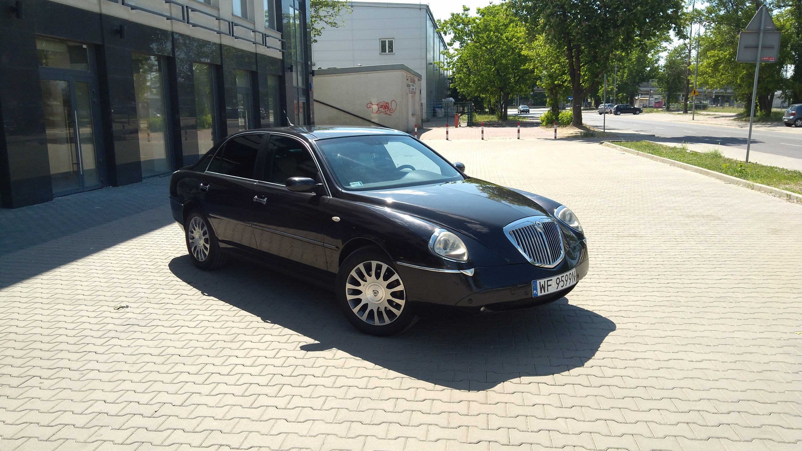 Lancia thesis chrysler 200c 08 picture