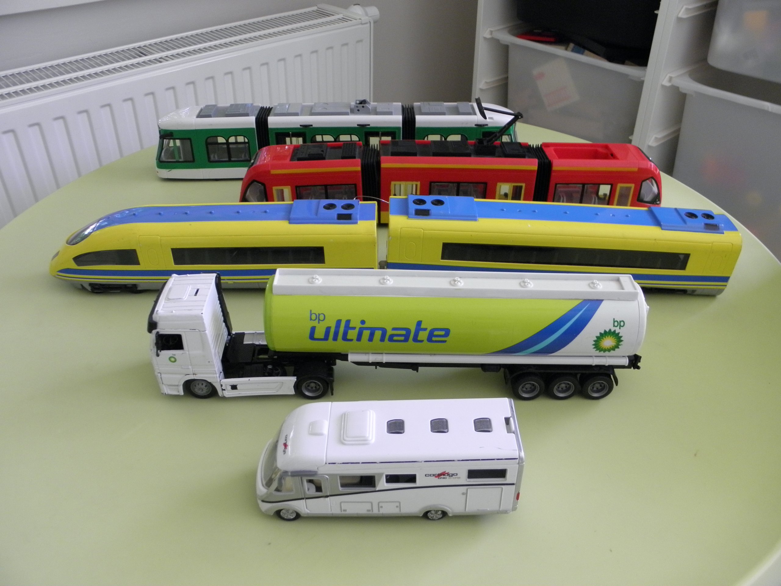 Zestaw Pojazdów Tramwaje Pociąg 5 Szt Zestaw Pojazdów Tramwaje Pociąg 5 Szt