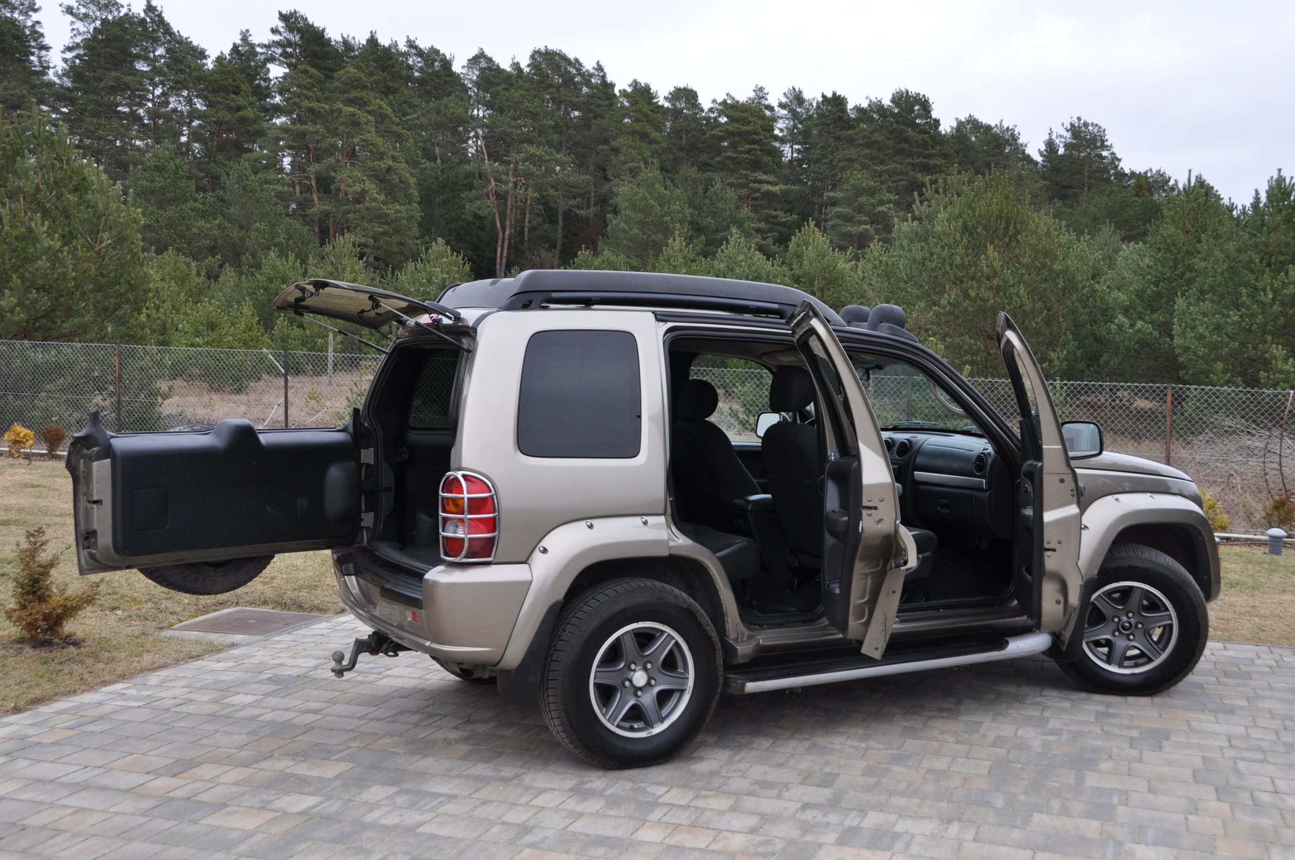 Jeep Cheeroke III Liberty 2.8CRD wersja RENEGADE