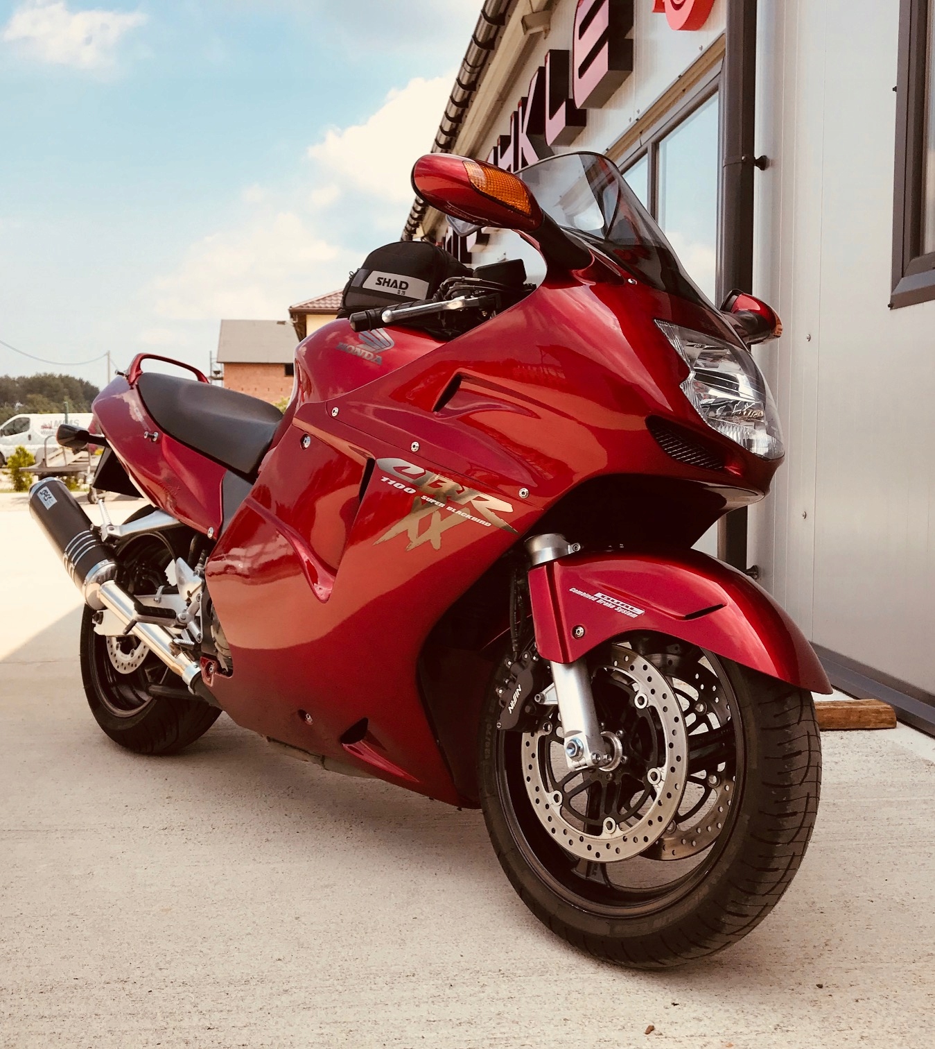 Honda cbr 1100xx blackbird