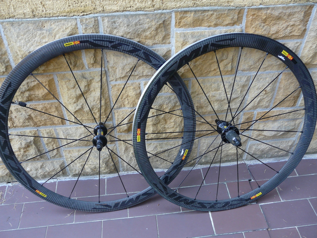 mavic cosmic carbone ssc clincher