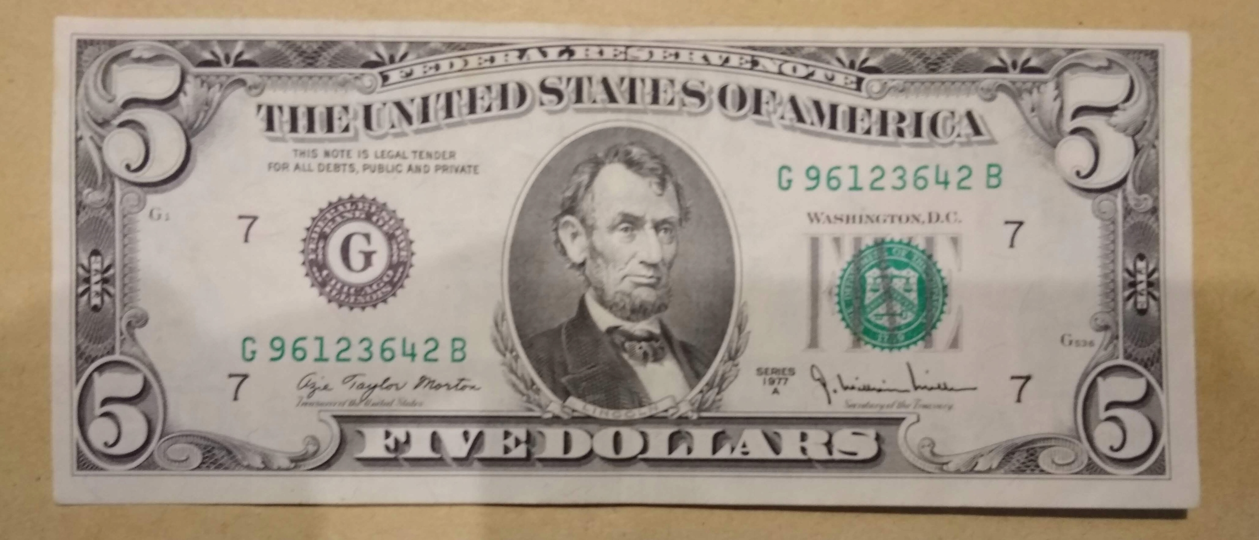 Доллар 6 рублей год. 5 Долларов 1988 года. 5 Долларов США. Купюра 5 долларов США. 5 Долларов рисунок.