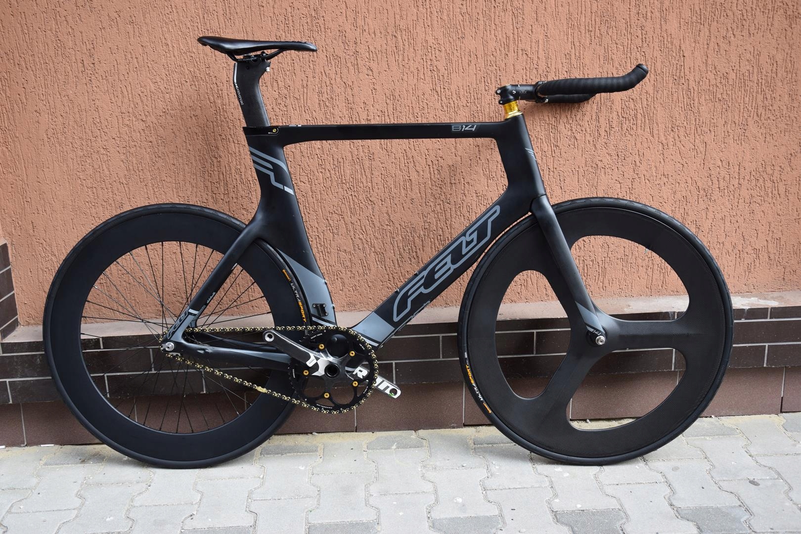 FELT B14 SINGLESPEED FULL CARBON TOR JEDYNY UNIKAT 7604840494