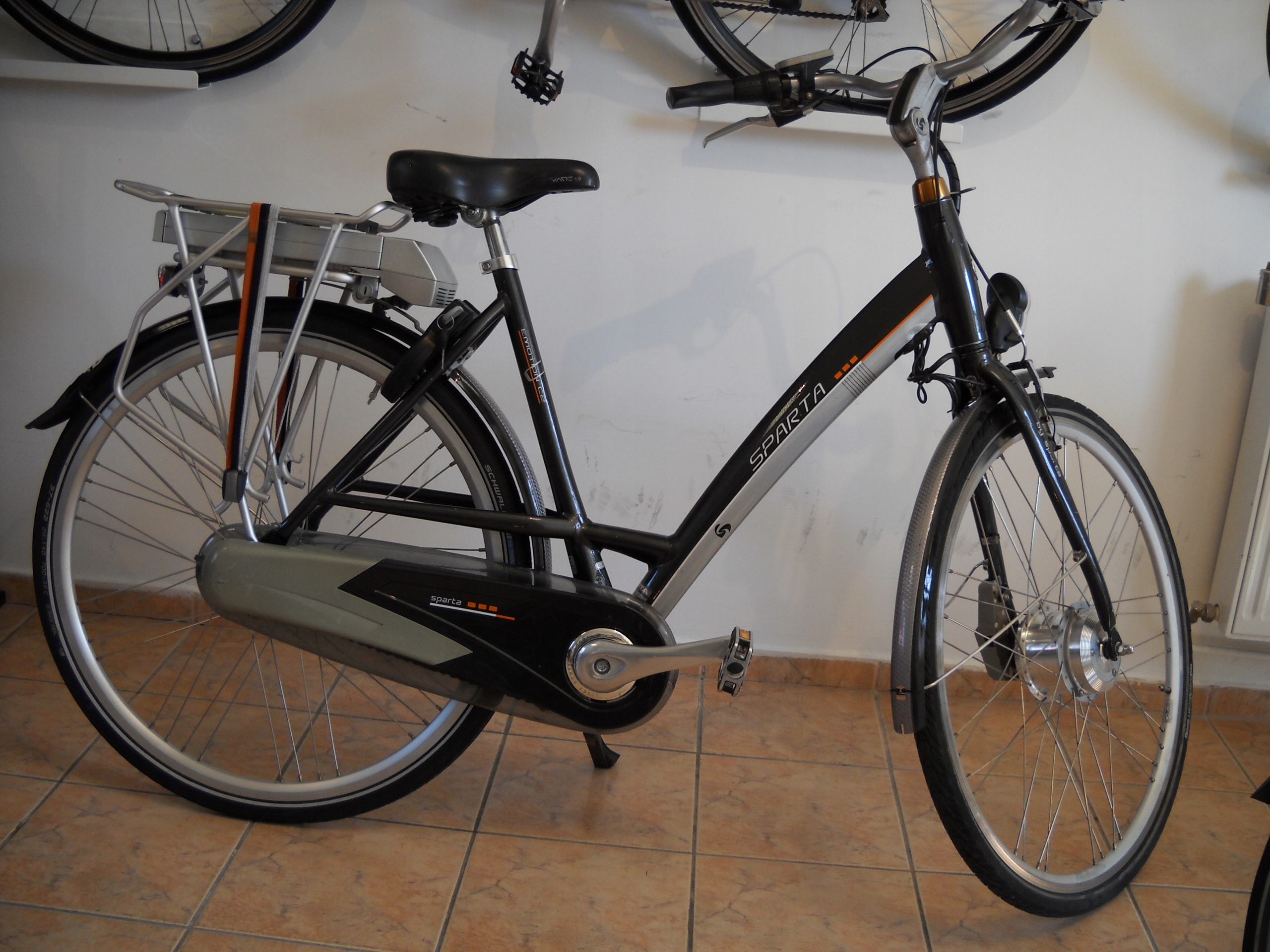 Rower elektryczny Sparta Emotion C2, 7574213040 oficjalne archiwum