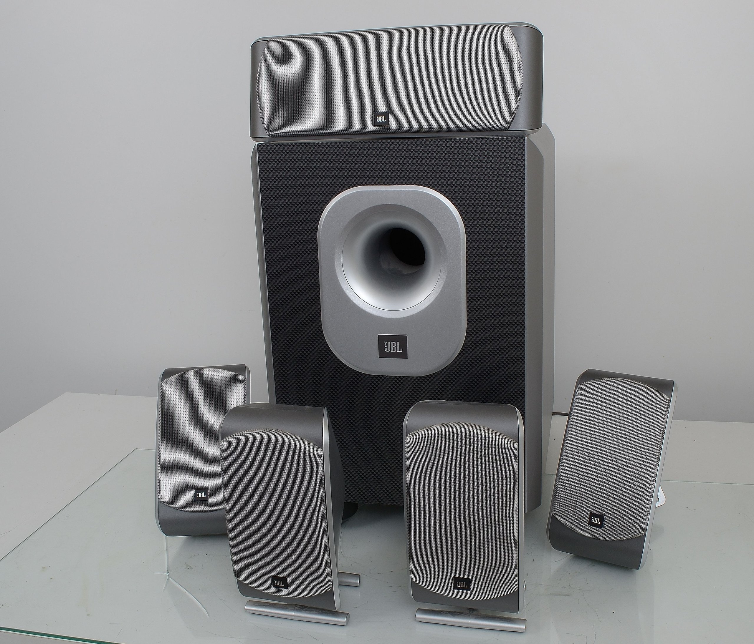 Комплект акустики jbl. JBL SCS-200.5. Комплект акустики JBL SCS 200.5. JBL SCS 260.5. JBL SCS-145.5 5.1.