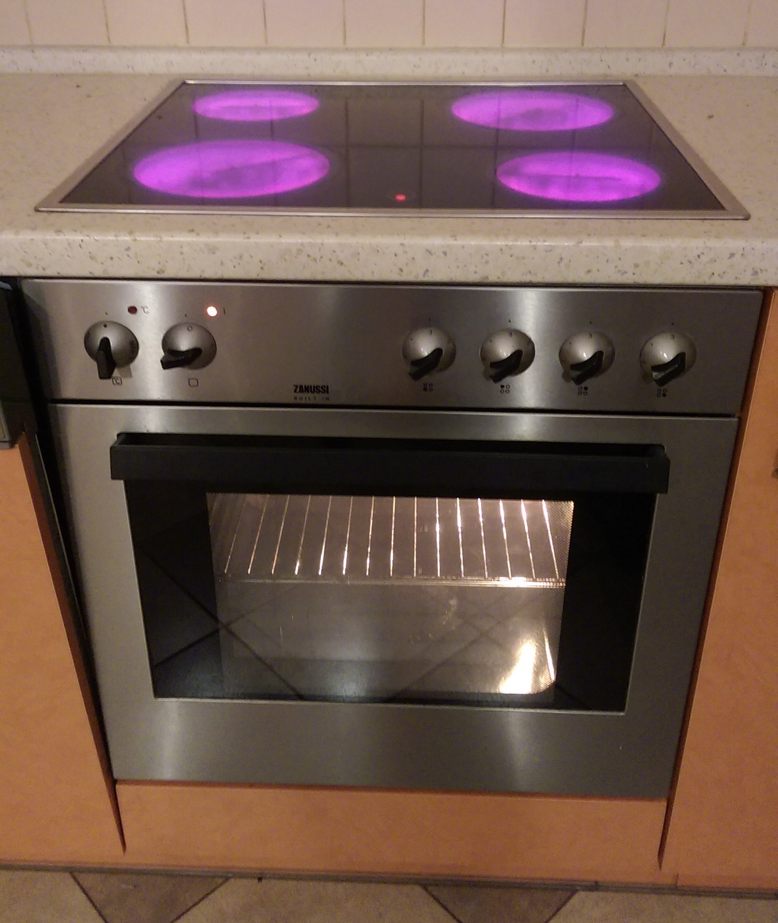 Zanussi piekarnik z płytą ceramiczną - 7138494549 - oficjalne archiwum