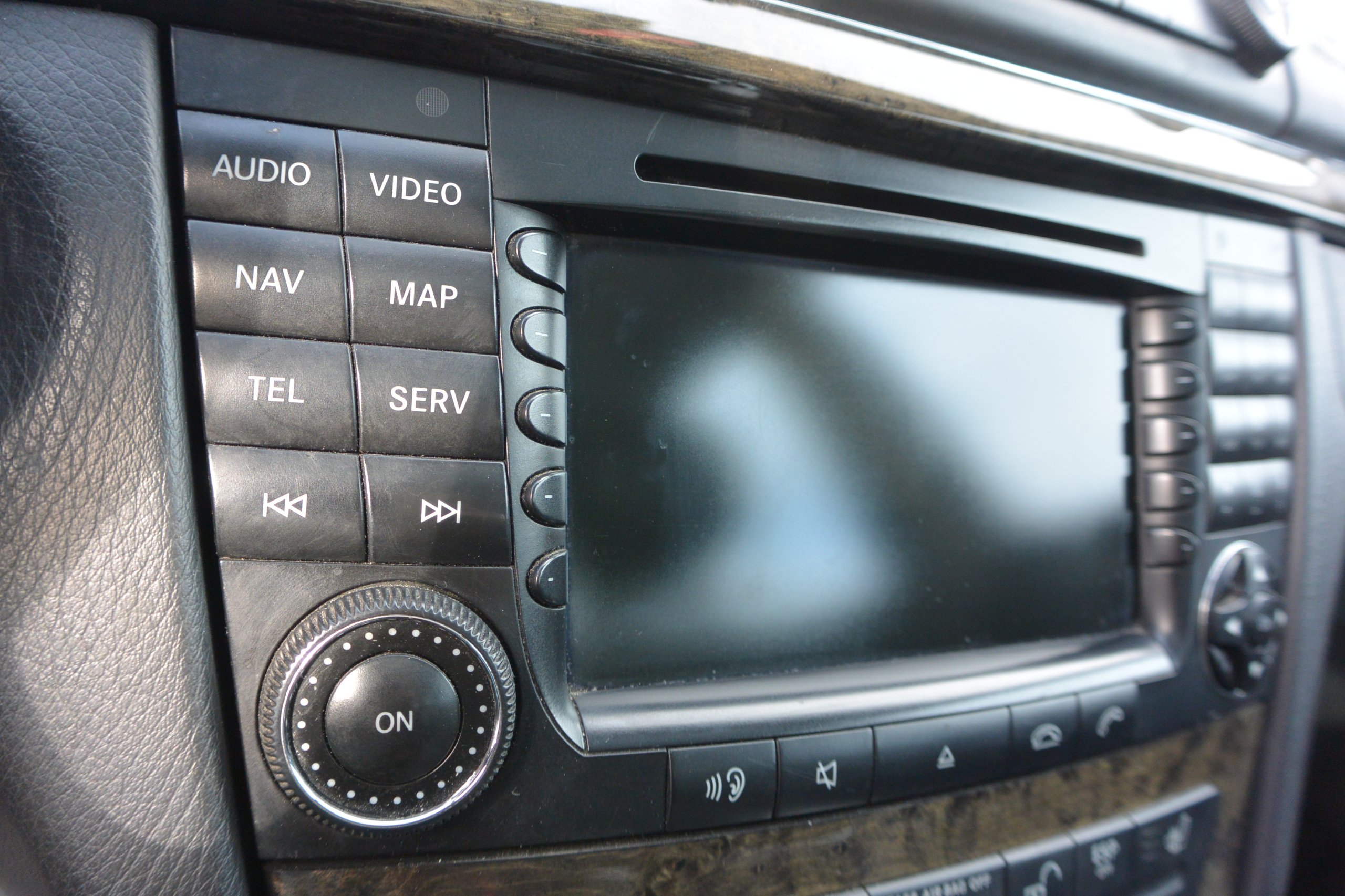 Radio fabryczne NAVI Comand DVD W211 Mercedes 7173259139