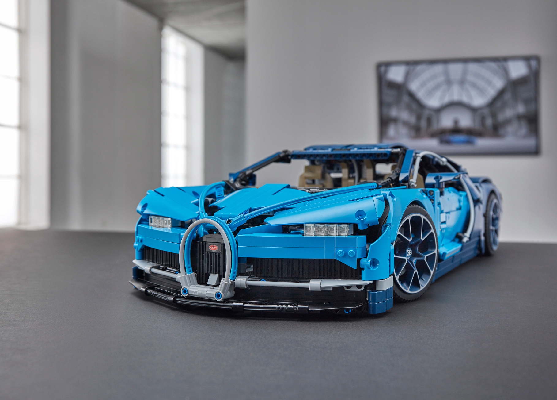 Technic 42083 bugatti chiron