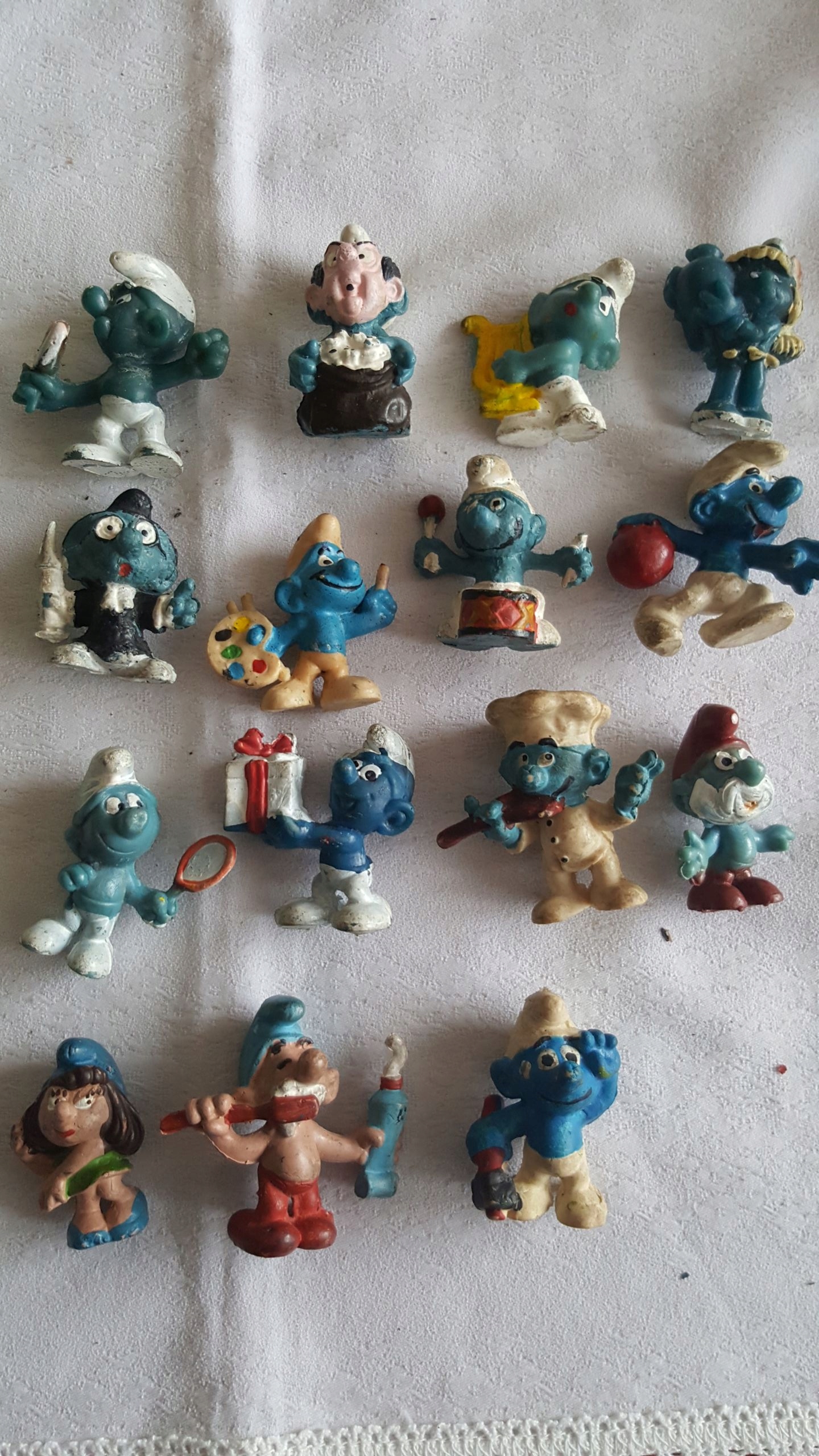 Figurki żołnierzyki Zabawki Prl Smerfy 15 Szt Figurki żołnierzyki Zabawki Prl Smerfy 15 Szt