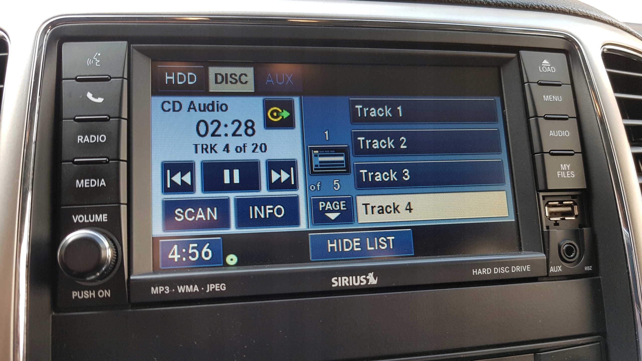 RADIO SIRIUS RBZ HDD 30GB JEEP GRAND CHEROKEE 7567584923