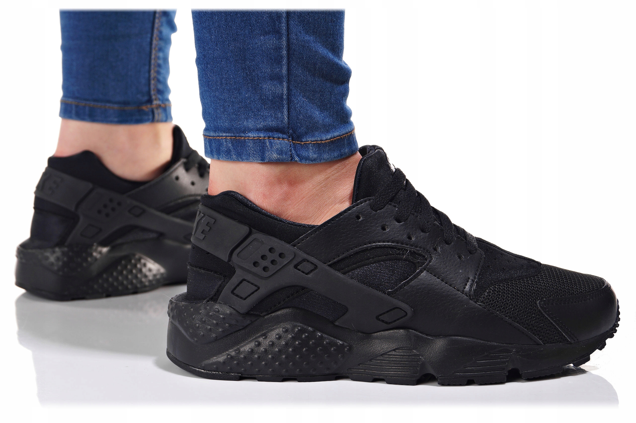 BOTY NIKE D MSK HUARACHE RUN GS 654275 016 za 2370 K Allegro