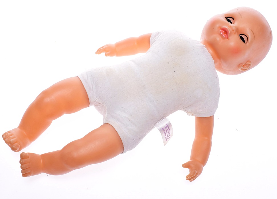 5662-5 ...TESCO... i#u LALKA BOBASEK NIEMOWLE 43CM
