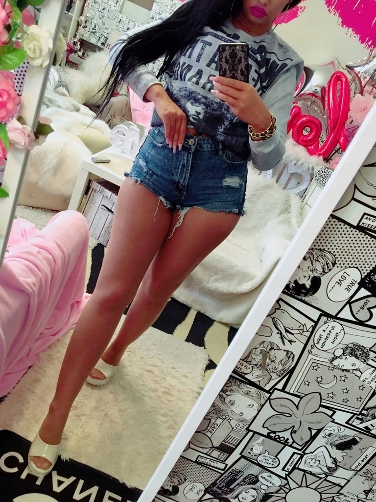 LAULIA JEANSOWE PORWANE SZORTY SPODENKI JEANS 36 S