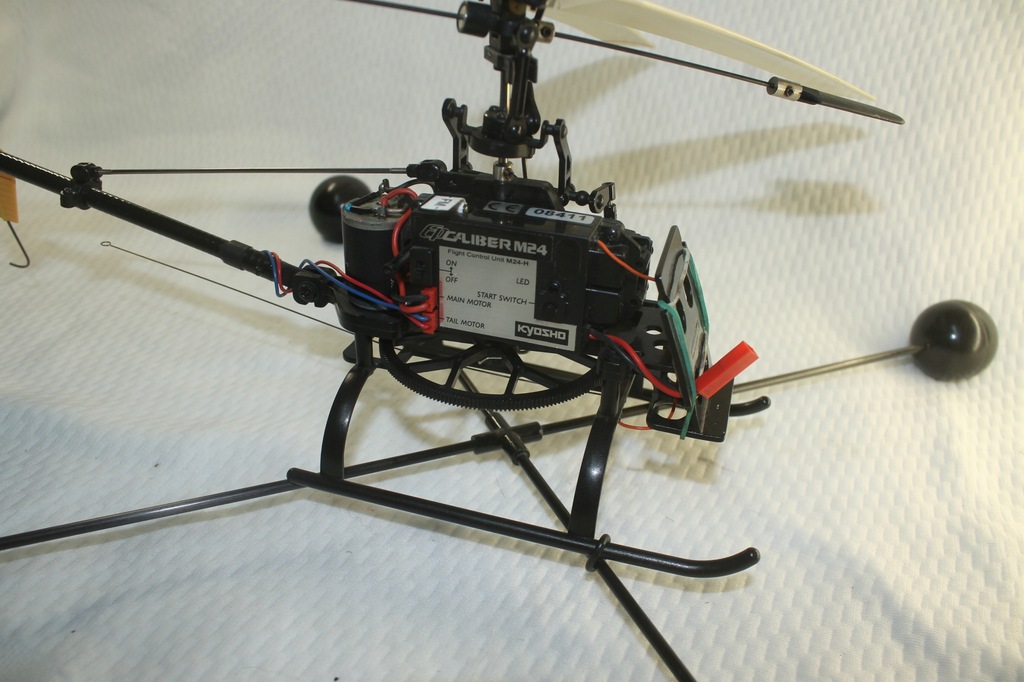 Kyosho EP Caliber M24 helikopter RC