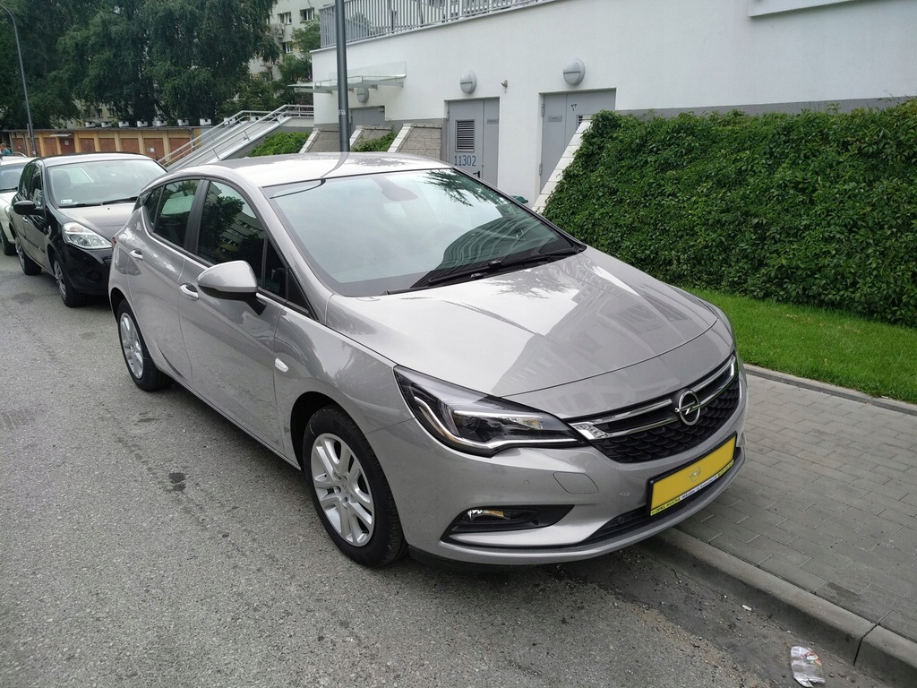 Opel astra k 2017