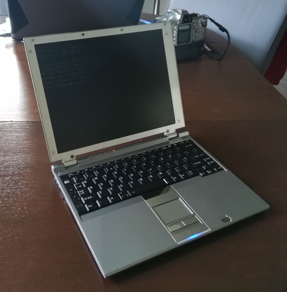 Kultowy laptop Toshiba Portege R200 z WIFI --