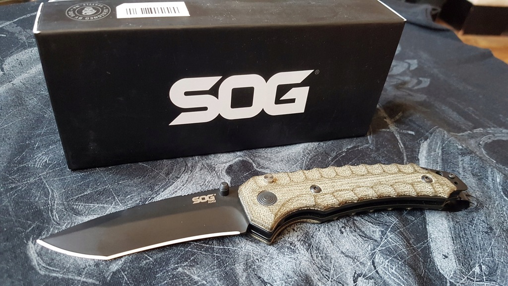 Nóż sprężynowy Sog Kiku Assisted Black SOG folder