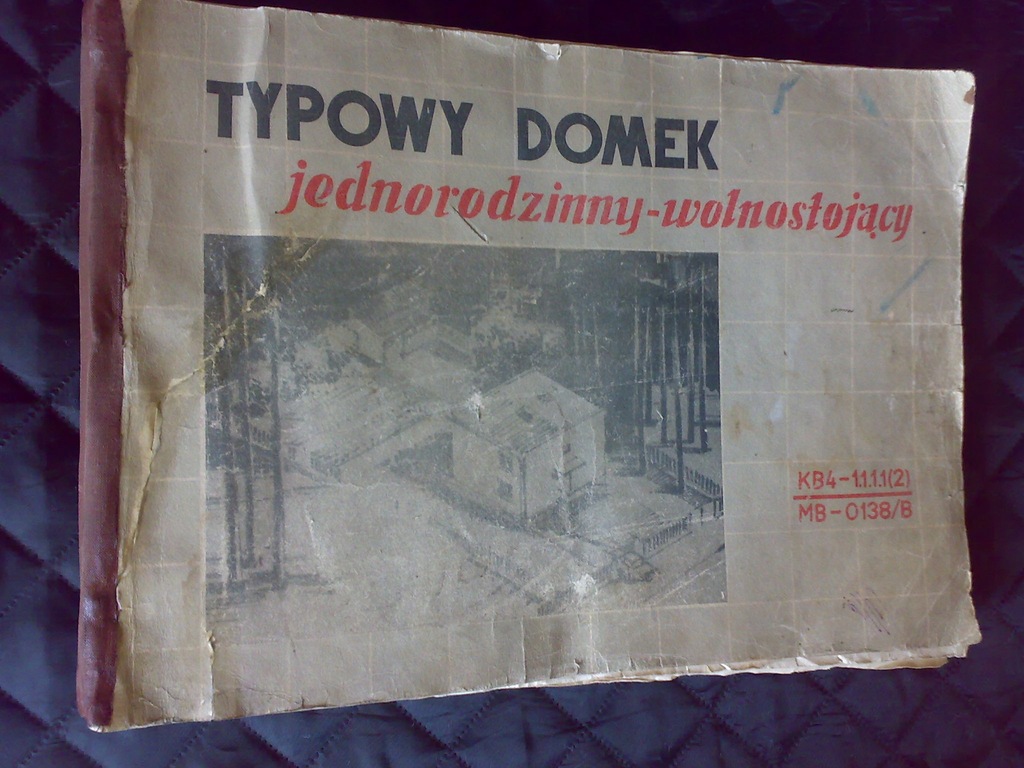 KOMPLETNY PROJEKT DOMU WOLNOSTOJĄCEGO PRL (KOSTKA)