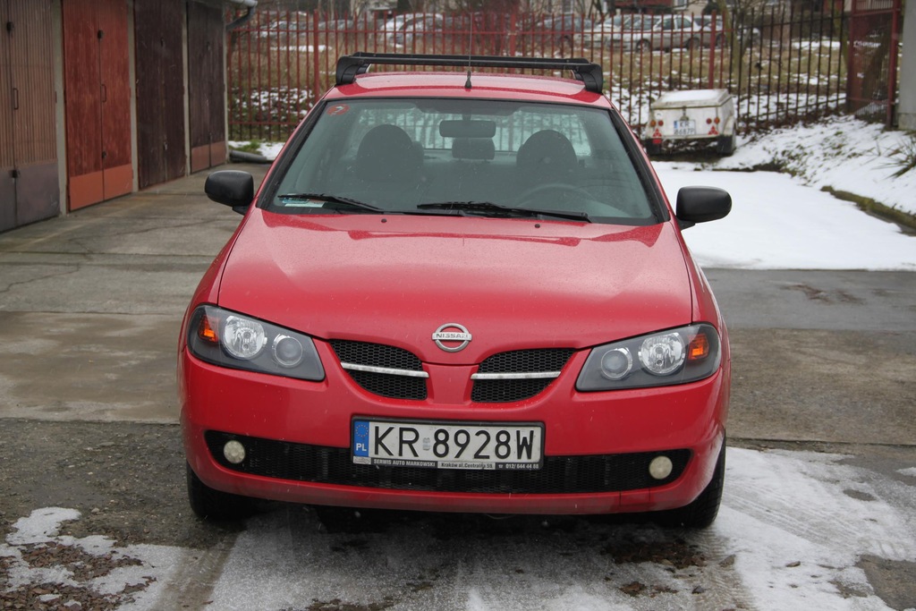 Nissan Almera 1800 + gaz