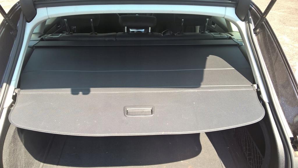ROLETA BAGAŻNIKA AUDI A4 B8 AVANT KOMBI 08-11R WWA
