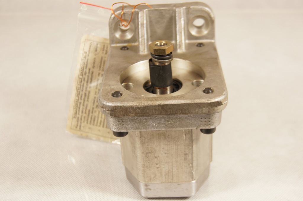 POMPA HYDRAULICZNA PRAWA NOWA PZ2A10P WPH WROCŁAW