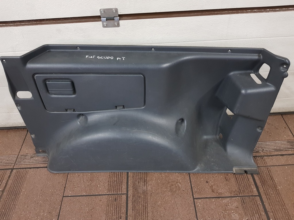 Boczek Bagażnika Prawa Fiat Scudo 1.9 TD