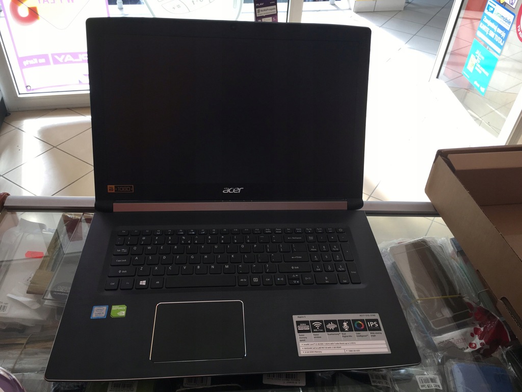 Acer Aspire 5 A517-51G-57AO i5-8250U/8gb/1000GB HD