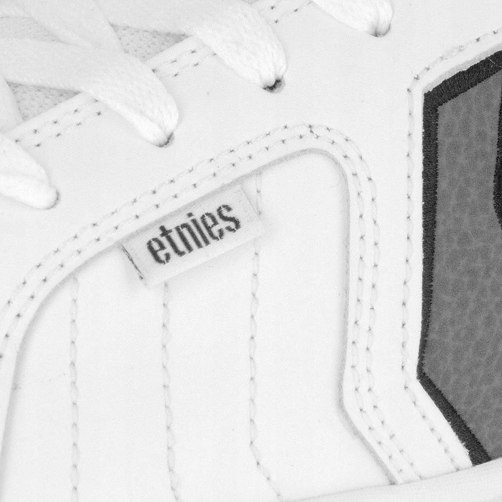 etnies fader white tan