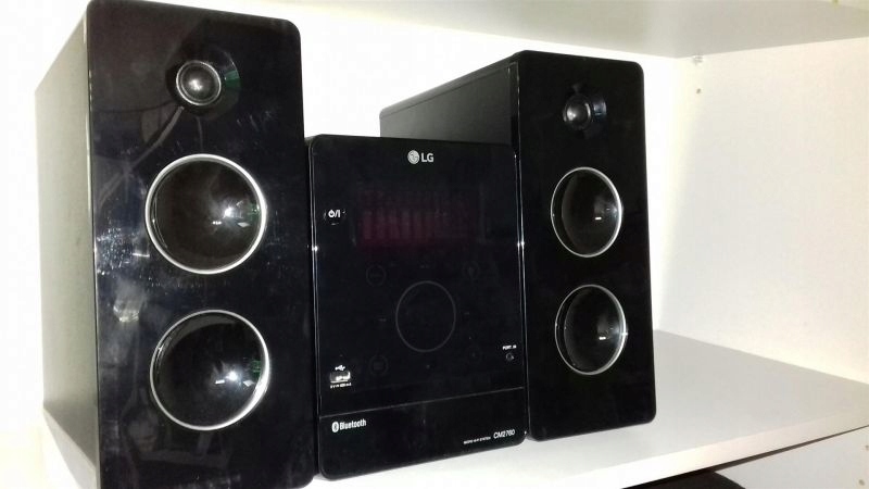 WIEŻA LG CM2760