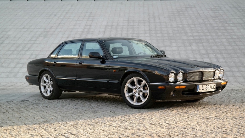 Jaguar XJR x308 DO NEGOCJACJI 370KM