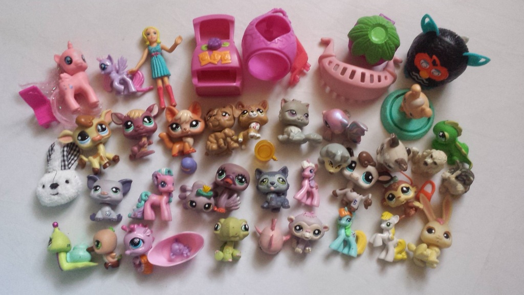 Zestaw zabawek figurki dziewczynki Pet Shop Pony