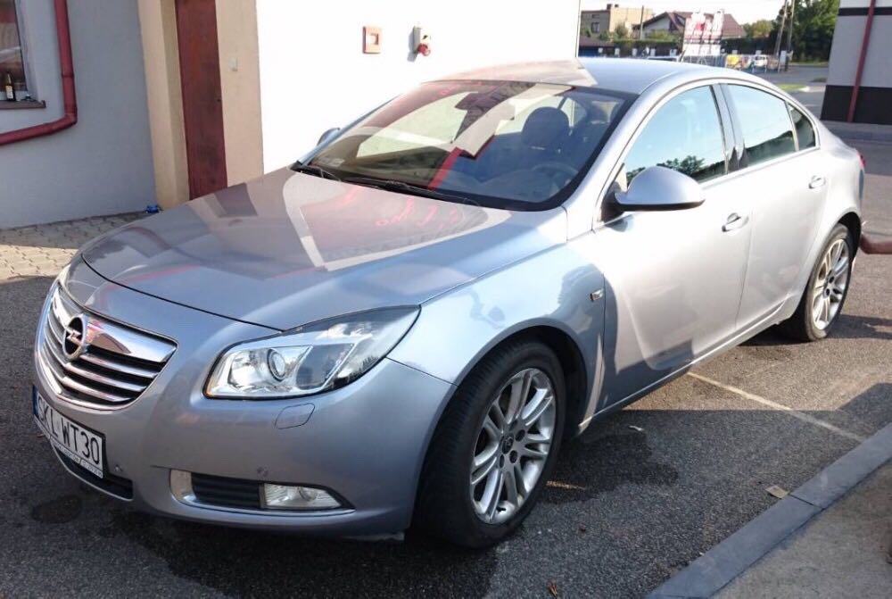 OPEL INSIGNIA 2.0 160 KM sedan - uszkodzony silnik