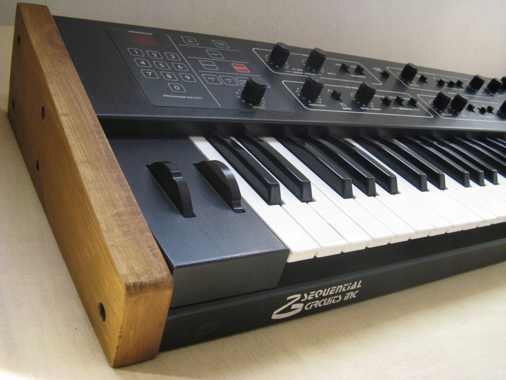 syntezator analog Sequential Circuits Prophet 600