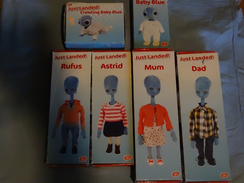 CHAD VALLEY ARGOS BLUE ALIEN FAMILY/Cała Rodzina-
