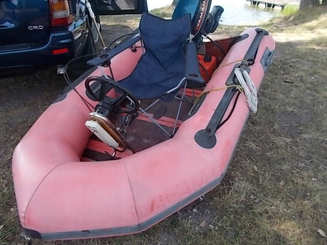 Ponton z silnikiem Yamaha