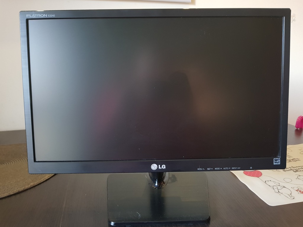 Monitor LG Flatron E2242T - 7231448356 - oficjalne archiwum Allegro
