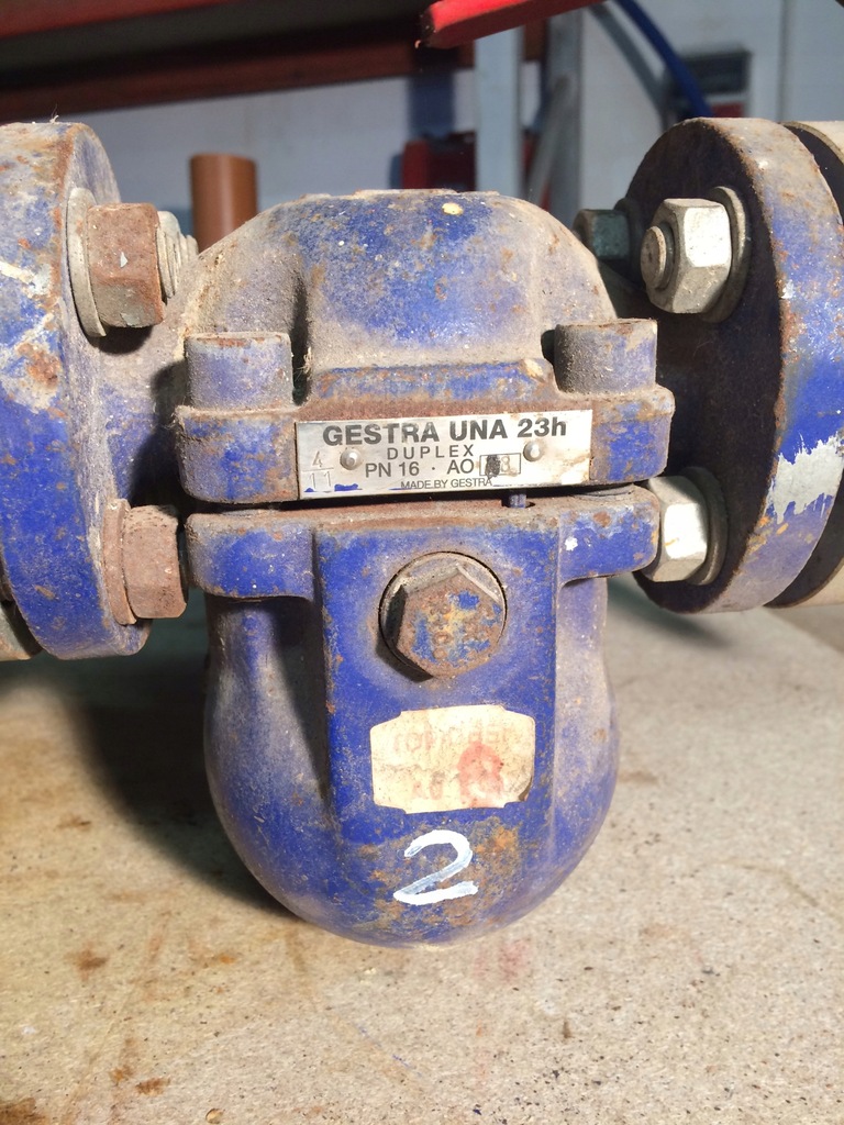 Odwadniacz dzwonowy Gestra UNA 23h DN20 PN16