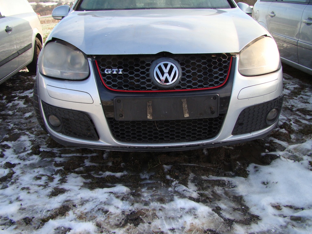 VW GOLF V LA7W ZDERZAK PRZOD HALOGENY ATRAPA GTI
