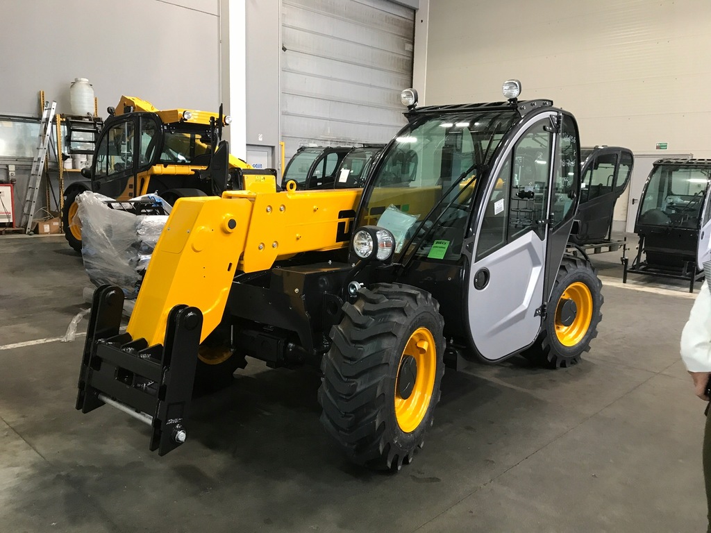 Ladowarka teleskopowa Dieci mini agri 25.6